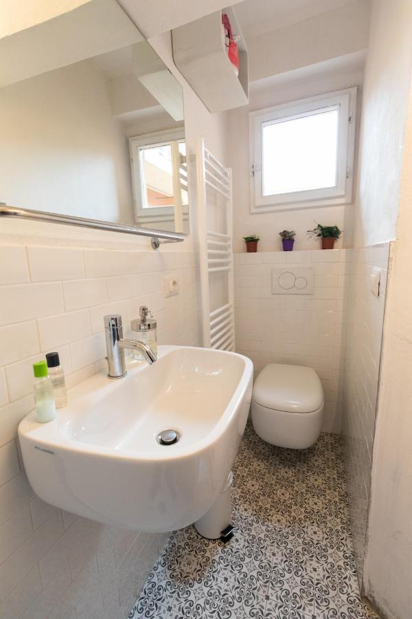 Housmart Pratello 48 Apartment โบโลญญา ภายนอก รูปภาพ